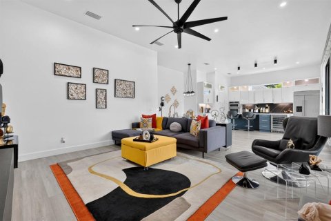 Villa ou maison à vendre à Palm Coast, Floride: 3 chambres, 214.14 m2 № 2410004 - photo 13