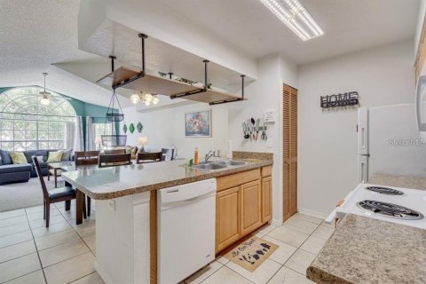 Copropriété à louer à Kissimmee, Floride: 3 chambres, 113.34 m2 № 2431688 - photo 10