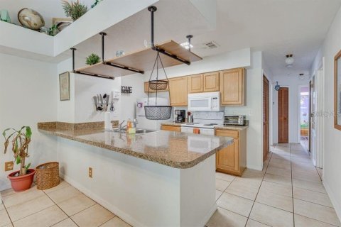 Copropriété à louer à Kissimmee, Floride: 3 chambres, 113.34 m2 № 2431688 - photo 5