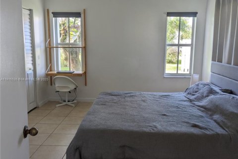 Villa ou maison à louer à Weston, Floride: 3 chambres, 133.78 m2 № 1936651 - photo 10