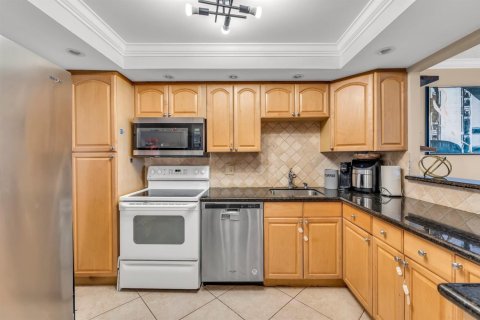 Condominio en alquiler en Pompano Beach, Florida, 3 dormitorios, 129.13 m2 № 2086245 - foto 6