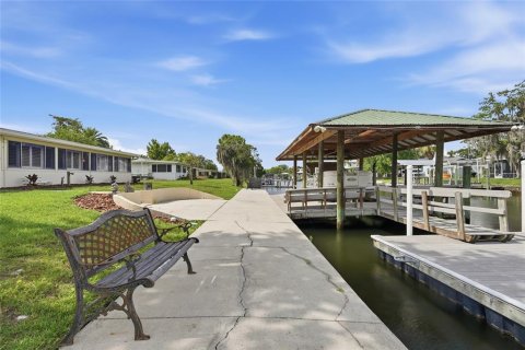 House in Crystal River, Florida 3 bedrooms, 166.48 sq.m. № 2233288 - photo 21