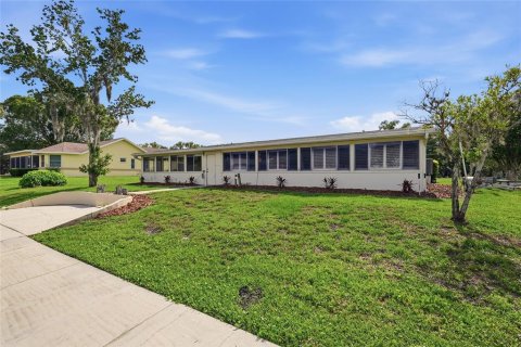 House in Crystal River, Florida 3 bedrooms, 166.48 sq.m. № 2233288 - photo 19
