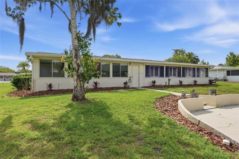House in Crystal River, Florida 3 bedrooms, 166.48 sq.m. № 2233288 - photo 20