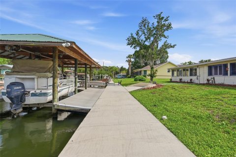 House in Crystal River, Florida 3 bedrooms, 166.48 sq.m. № 2233288 - photo 25