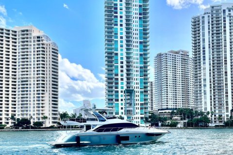Condo in Miami, Florida, 2 bedrooms  № 1953090 - photo 7