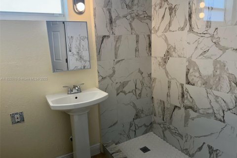 Appartement à louer à Miami, Floride: 2 chambres № 1990971 - photo 3