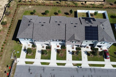 Townhouse in Davenport, Florida 3 bedrooms, 132.01 sq.m. № 1616837 - photo 3