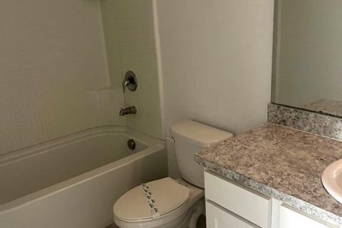 Townhouse in Davenport, Florida 3 bedrooms, 132.01 sq.m. № 1616837 - photo 15