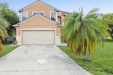 Casa en alquiler en Kissimmee, Florida, 5 dormitorios, 206.43 m2 № 1901768 - foto 1