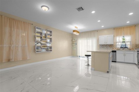 Adosado en venta en Homestead, Florida, 3 dormitorios, 136.19 m2 № 2023991 - foto 6