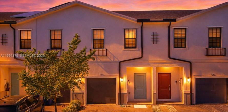 Adosado en Homestead, Florida 3 dormitorios, 136.19 m2 № 2023991