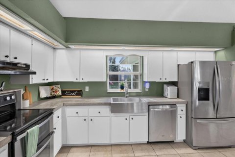 Villa ou maison à vendre à Ocala, Floride: 3 chambres, 148.83 m2 № 2419800 - photo 10