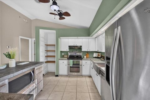 Villa ou maison à vendre à Ocala, Floride: 3 chambres, 148.83 m2 № 2419800 - photo 11