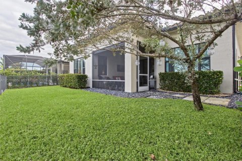 Villa ou maison à vendre à Pembroke Pines, Floride: 3 chambres, 195.47 m2 № 2436439 - photo 25