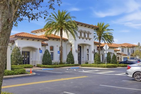 Villa ou maison à vendre à Pembroke Pines, Floride: 3 chambres, 195.47 m2 № 2436439 - photo 26
