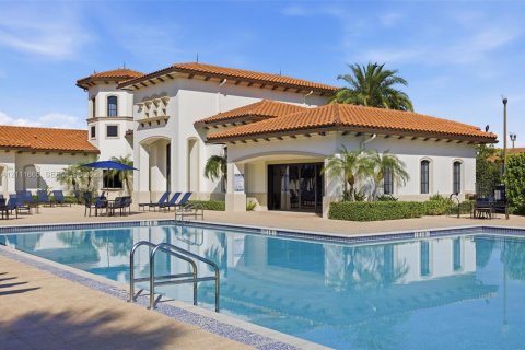 Villa ou maison à vendre à Pembroke Pines, Floride: 3 chambres, 195.47 m2 № 2436439 - photo 30