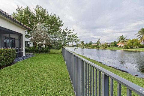 Villa ou maison à vendre à Pembroke Pines, Floride: 3 chambres, 195.47 m2 № 2436439 - photo 24