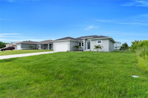 Villa ou maison à vendre à Port Charlotte, Floride: 3 chambres, 173.36 m2 № 1826850 - photo 2