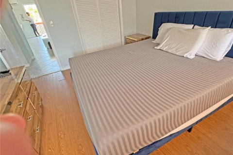 Copropriété à vendre à Hallandale Beach, Floride: 2 chambres, 78.78 m2 № 1641750 - photo 16