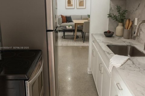 Apartamento en alquiler en Miami, Florida, 1 dormitorio № 1993713 - foto 3