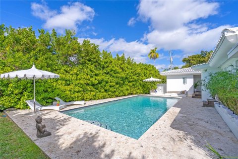 Villa ou maison à louer à Miami, Floride: 4 chambres, 214.98 m2 № 1812096 - photo 26
