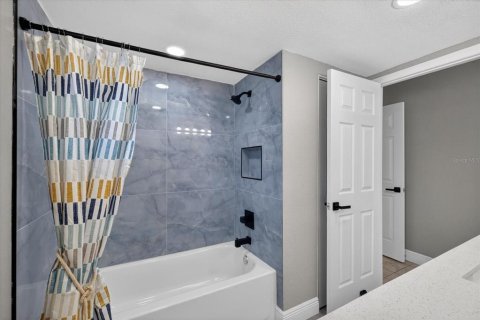 Casa en venta en New Port Richey, Florida, 3 dormitorios, 189.89 m2 № 2200350 - foto 28