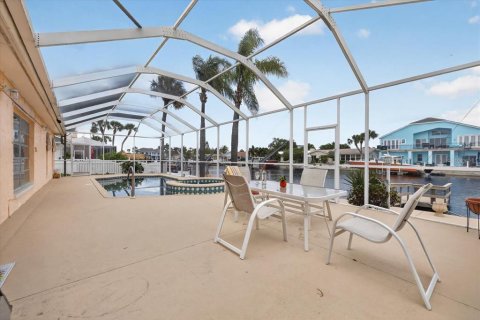 Casa en venta en New Port Richey, Florida, 3 dormitorios, 189.89 m2 № 2200350 - foto 9