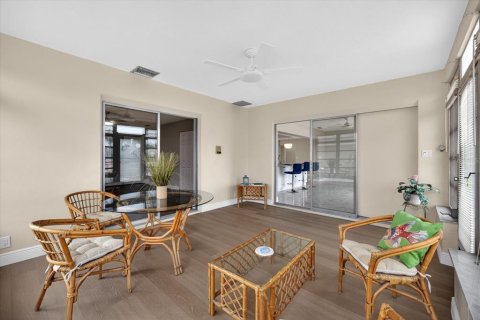 Casa en venta en New Port Richey, Florida, 3 dormitorios, 189.89 m2 № 2200350 - foto 19