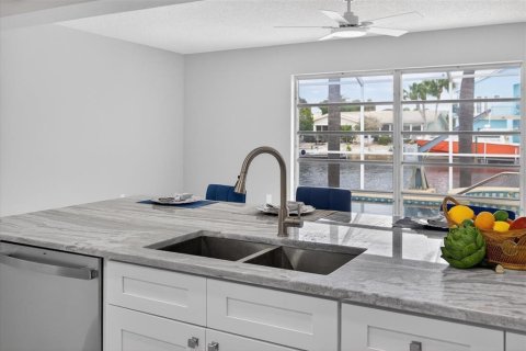 Casa en venta en New Port Richey, Florida, 3 dormitorios, 189.89 m2 № 2200350 - foto 12
