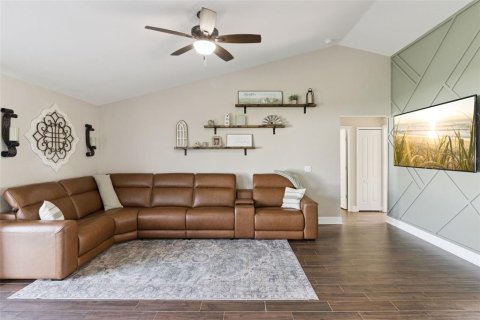 Villa ou maison à vendre à Bartow, Floride: 4 chambres, 172.24 m2 № 2291157 - photo 7