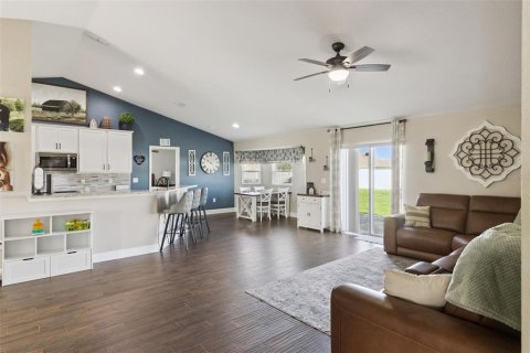 Villa ou maison à vendre à Bartow, Floride: 4 chambres, 172.24 m2 № 2291157 - photo 4
