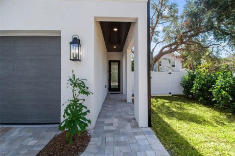 Villa ou maison à vendre à Sarasota, Floride: 4 chambres, 337.05 m2 № 1414200 - photo 3