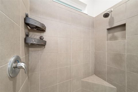 Купить виллу или дом в Брейдентон, Флорида 7 комнат, 169.18м2, № 2416314 - фото 21