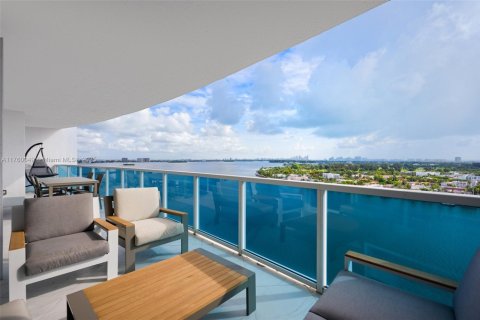 Condo in North Bay Village, Florida, 2 bedrooms  № 1505740 - photo 10
