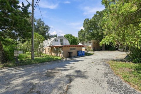 Immobilier commercial à vendre à Saint Petersburg, Floride: 5 chambres, 325.53 m2 № 2418940 - photo 7