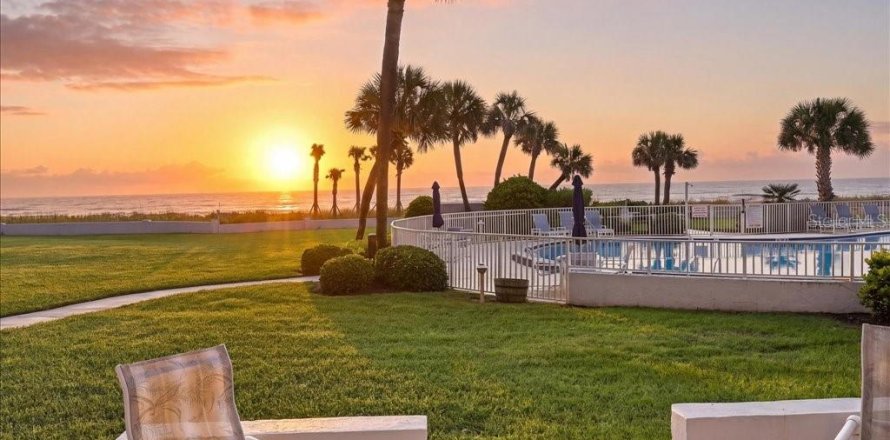 Condominio en Flagler Beach, Florida, 2 dormitorios  № 2358297