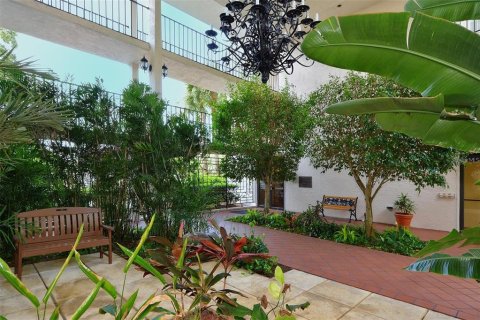 Condominio en venta en Sarasota, Florida, 2 dormitorios, 121.33 m2 № 1677063 - foto 3