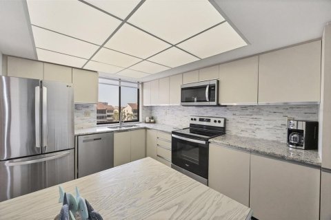 Condominio en venta en Sarasota, Florida, 2 dormitorios, 121.33 m2 № 1677063 - foto 16