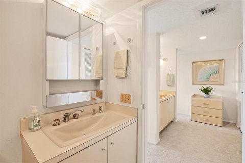 Condominio en venta en Sarasota, Florida, 2 dormitorios, 121.33 m2 № 1677063 - foto 21