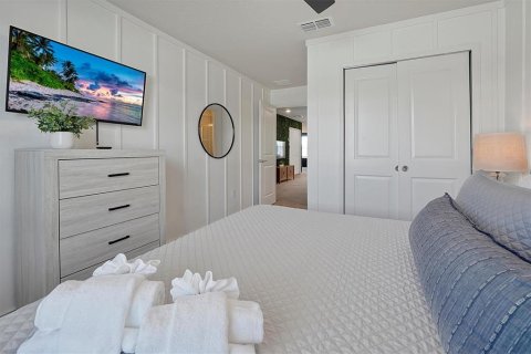 Townhouse in Davenport, Florida 5 bedrooms, 212.1 sq.m. № 1564742 - photo 16