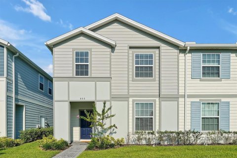 Townhouse in Davenport, Florida 5 bedrooms, 212.1 sq.m. № 1564742 - photo 1