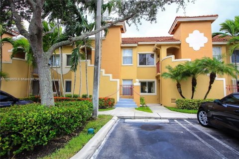 Condominio en venta en Pembroke Pines, Florida, 2 dormitorios, 90.12 m2 № 1860635 - foto 5
