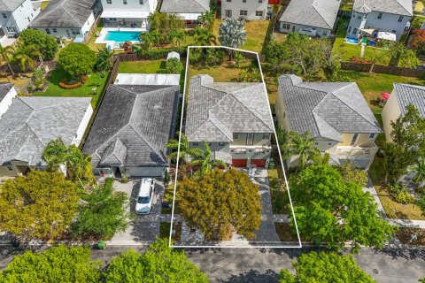 Casa en venta en Homestead, Florida, 4 dormitorios, 282.24 m2 № 1699493 - foto 27