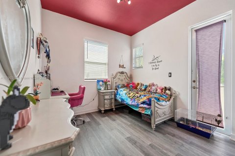 Casa en venta en Homestead, Florida, 4 dormitorios, 282.24 m2 № 1699493 - foto 25