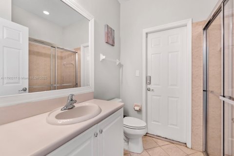 Casa en venta en Homestead, Florida, 4 dormitorios, 282.24 m2 № 1699493 - foto 17