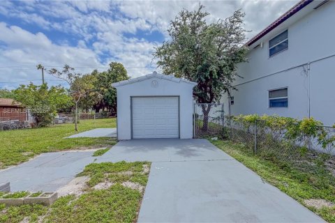 Casa en venta en Hollywood, Florida, 3 dormitorios, 83.98 m2 № 1964685 - foto 27
