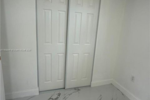 Casa en venta en Hollywood, Florida, 3 dormitorios, 83.98 m2 № 1964685 - foto 21