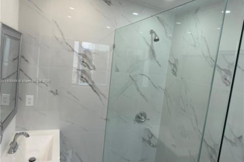 Casa en venta en Hollywood, Florida, 3 dormitorios, 83.98 m2 № 1964685 - foto 14