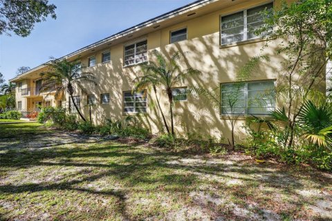 Copropriété à louer à Coral Gables, Floride: 3 chambres, 130.34 m2 № 1991569 - photo 3
